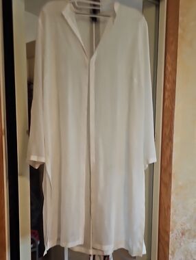 Women’s White Lightweight Sleep Shirt /Kimono